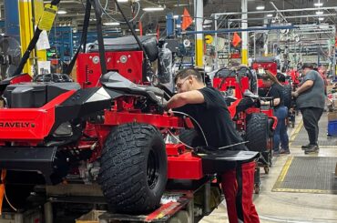 米総合ＰＭＩ、5月は52.1に改善　価格指数上昇がインフレ加速示唆 | ロイター