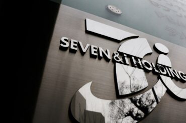 セブン＆アイ株主総会、取締役選任案含む7議案全て可決 | ロイター