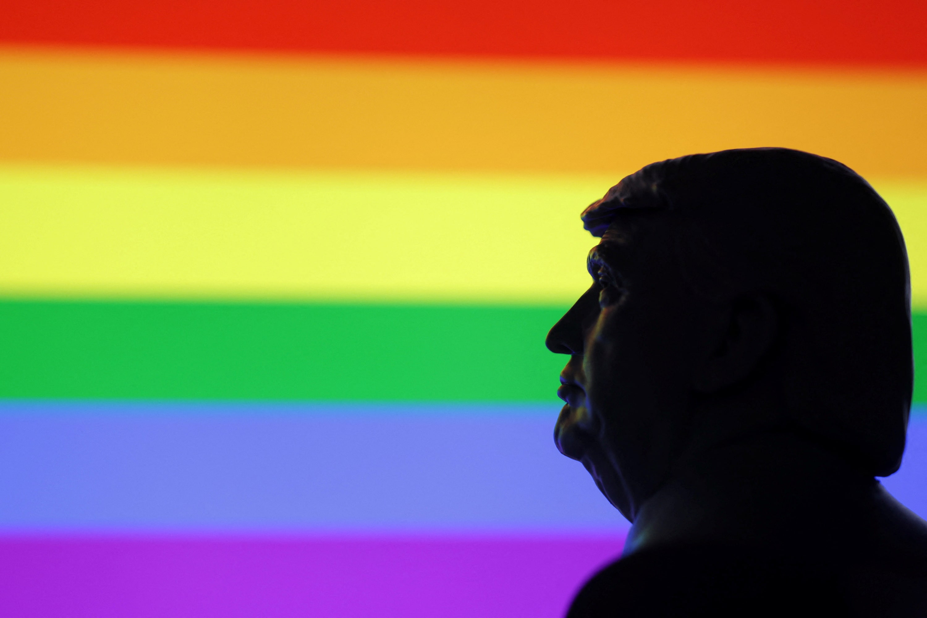 米最高裁、トランス兵士排除の大統領命令を当面容認