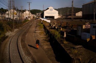 日鉄とＵＳスチールの取引、合併期限までに完了の見通し－関係者 - Bloomberg