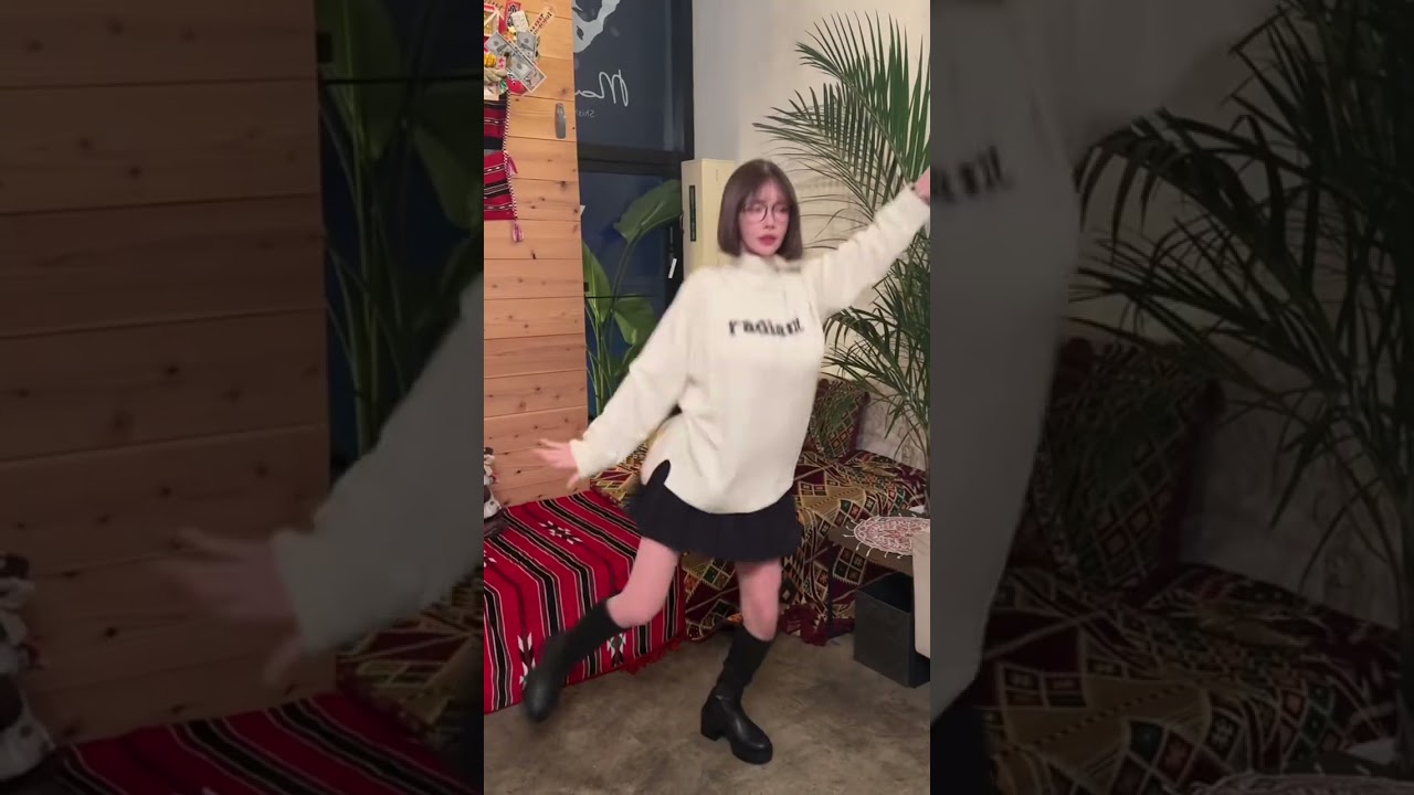 【爆笑必至】深田えいみの謎ダンスが可愛すぎる😂💃#shorts