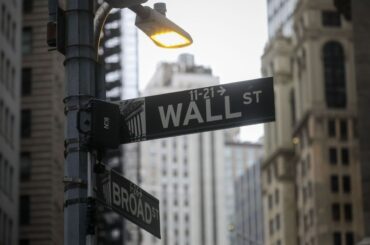 【米国市況】Ｓ＆Ｐ500種は小幅続伸、国債は反発－ドル144円台後半 - Bloomberg