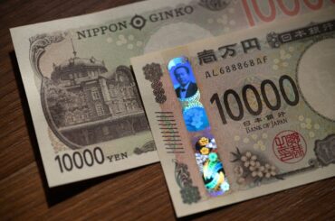 【日本市況】株は大幅安、中東緊迫でリスク回避－債券高、一時円買い - Bloomberg