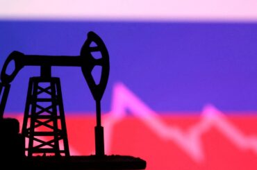 Ｇ７、ロシア産原油価格上限引き下げの準備　米国抜き想定＝関係筋 | ロイター