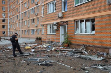 ウクライナ、ロシアによる「大規模」攻撃を報告－飛来数は過去最多 - Bloomberg