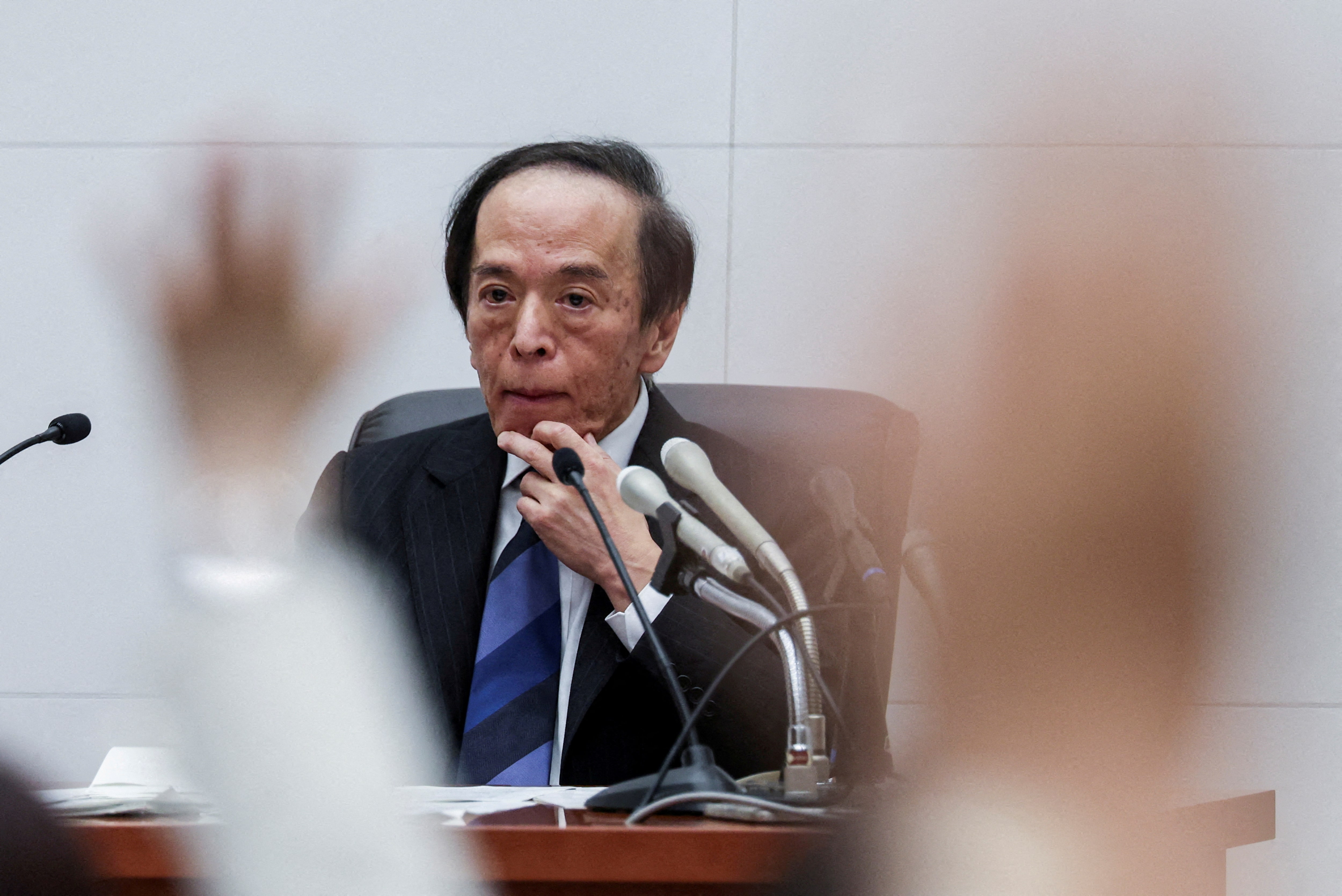 実質金利は極めて低水準、見通し実現していけば利上げ＝日銀総裁