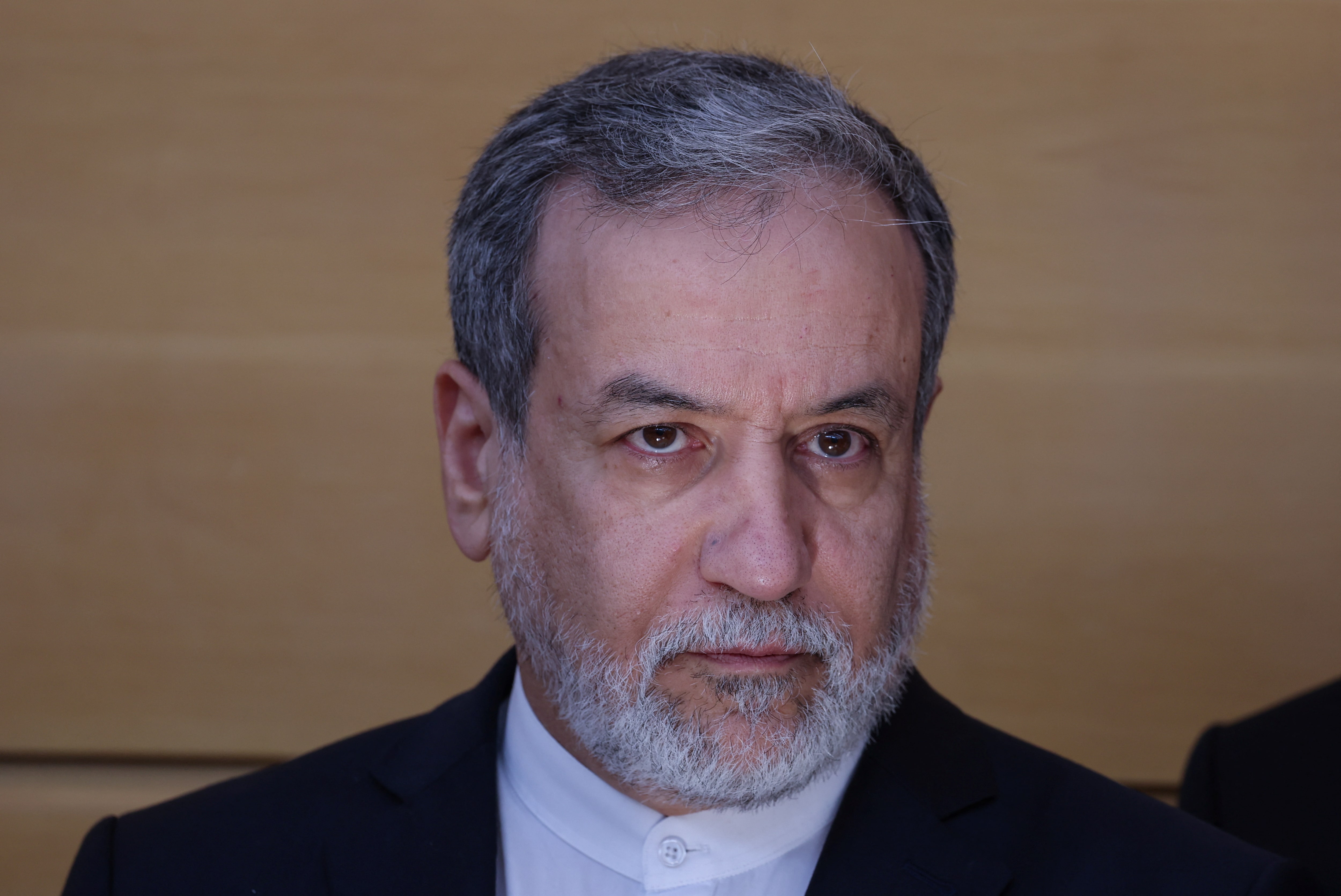イラン外相と米特使、複数回の電話会談　事態打開探る＝外交筋