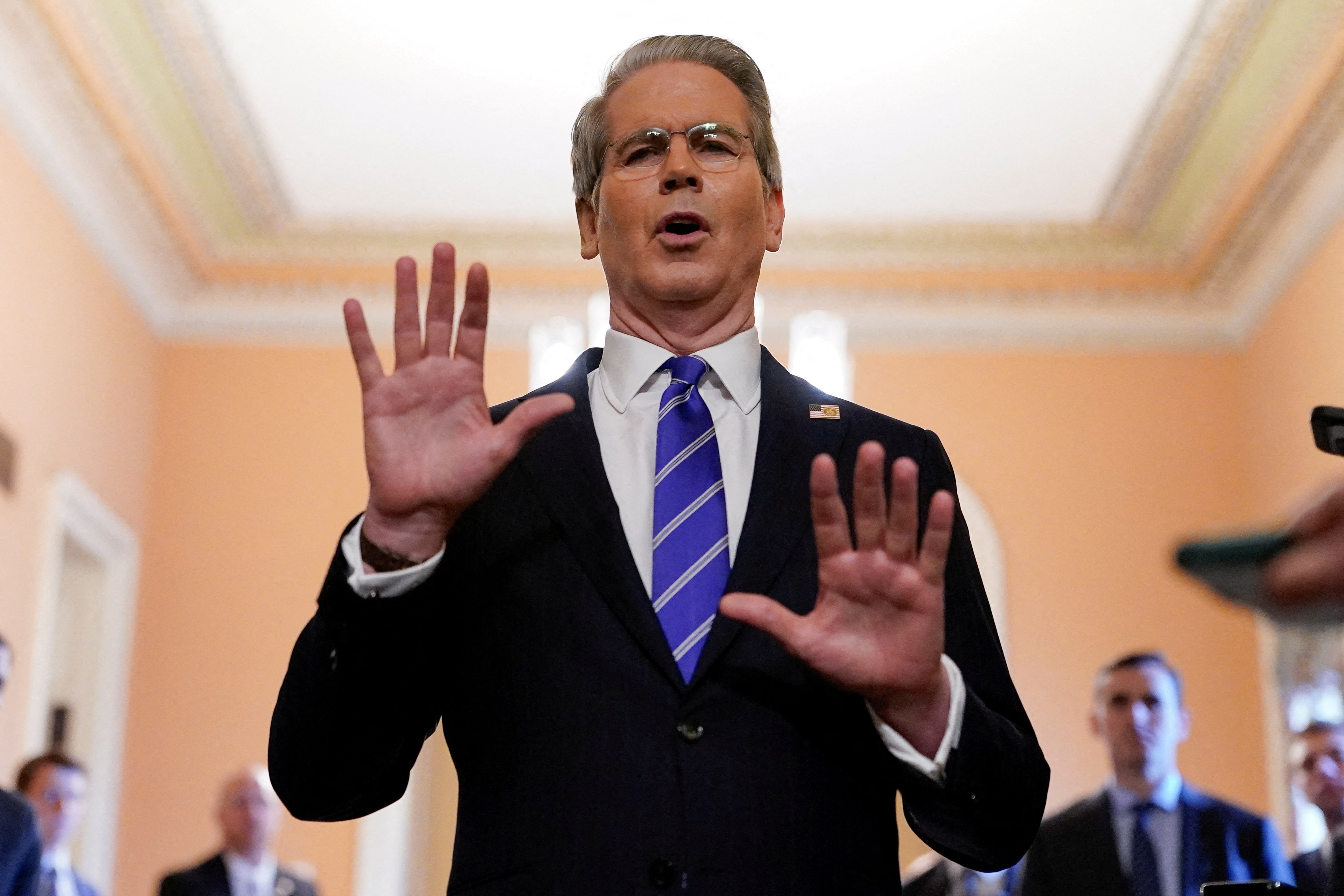 米財務長官「各国は高関税に直面」、7月9日までに合意なければ