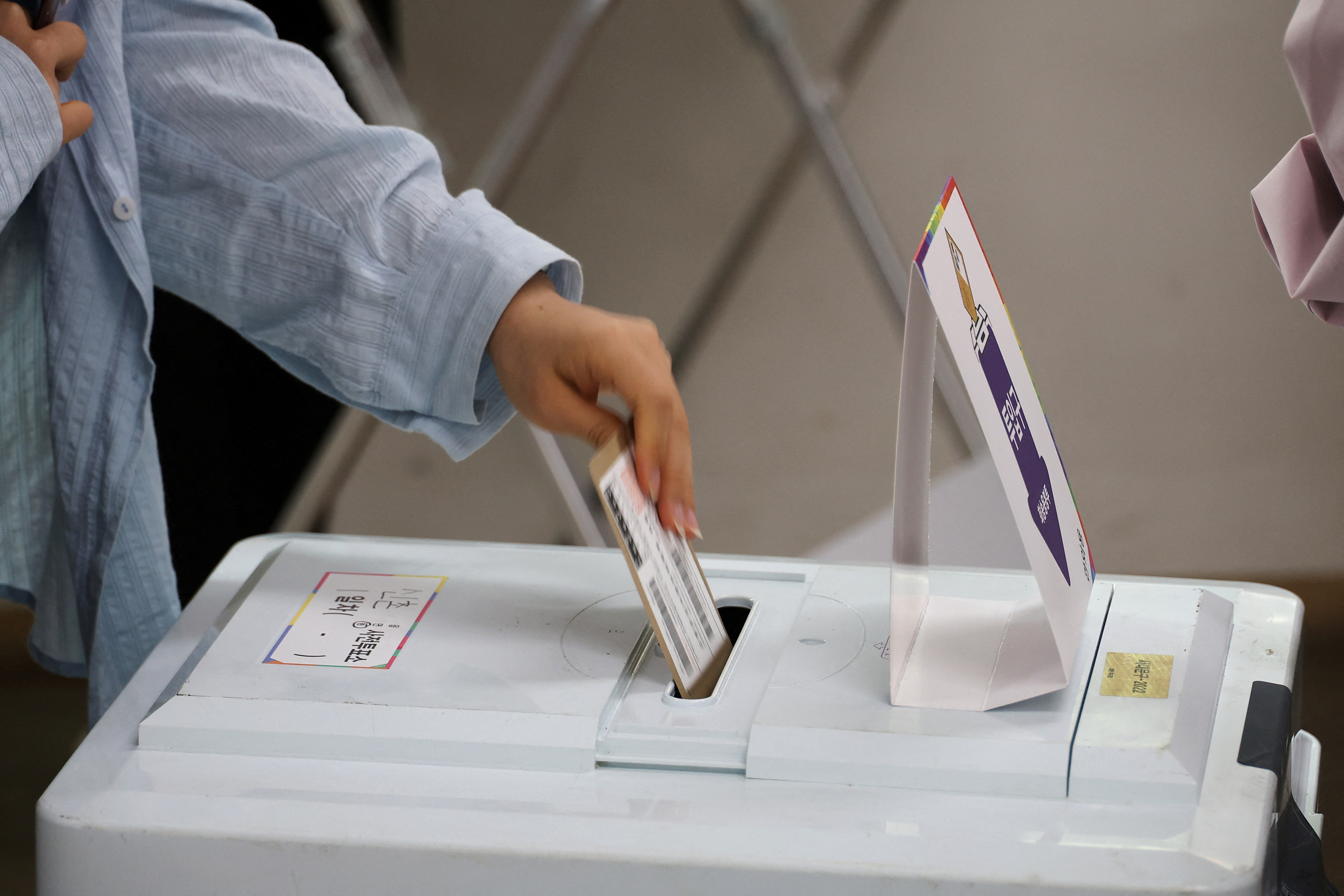 アングル：Ｚ世代の政治意識に性差、各国で深まる左右分極化