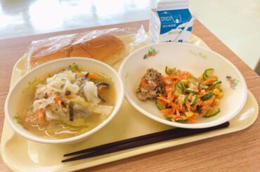 福岡市の小学校給食が“唐揚げ1個”の献立で「エサじゃないんだから」批判のなか求められる抜本的な“対策” - 週刊女性PRIME