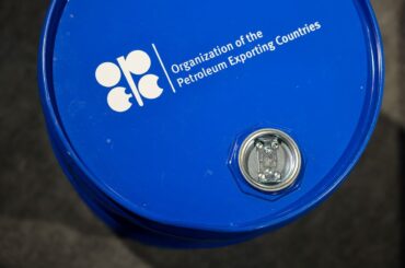 ＯＰＥＣプラス、日量41万1000バレル超える供給拡大を検討－代表 - Bloomberg