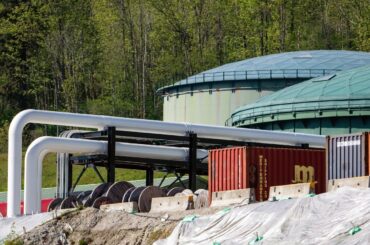 カナダに新パイプライン建設案、国家的プロジェクトにも－カーニー氏 - Bloomberg