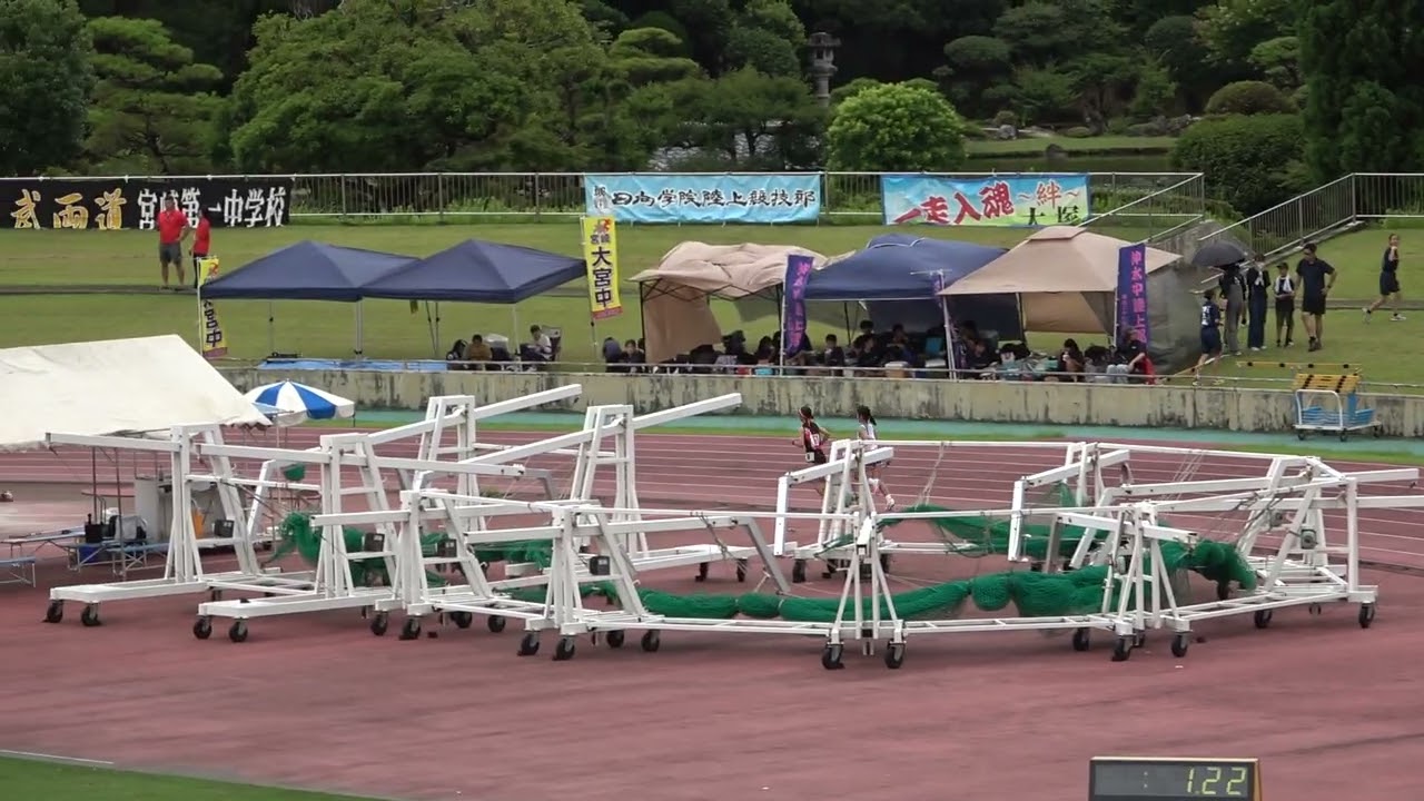 20250723115937宮崎県中学総体2女800m予選2組 清水 春花2/宮崎(岡富)2’28″91