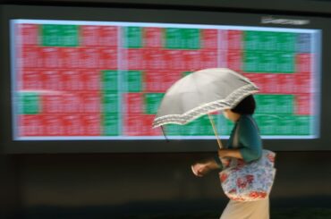 個人投資家、日本株を過去最大の１兆2000億円超売り越す－指数最高値 - Bloomberg