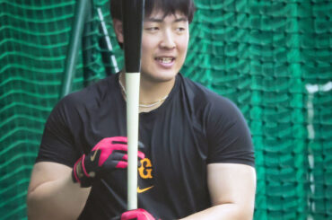 岡本和真