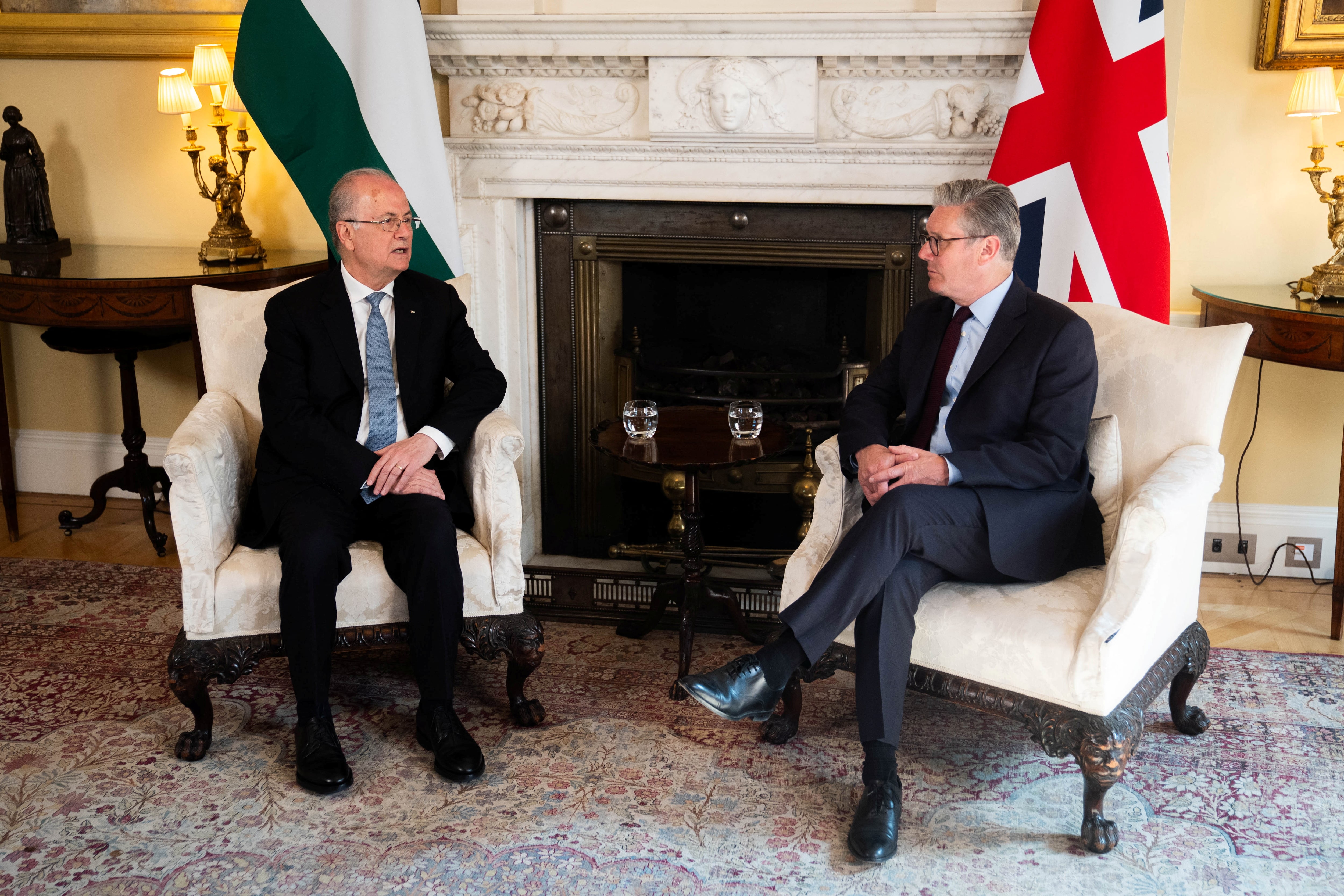 英、パレスチナ国家「和平合意の一環」としてのみ承認　仏と一線画す