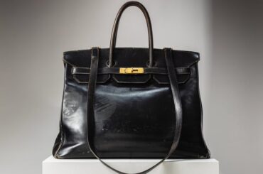 エルメスの「オリジナル・バーキン」、バリュエンスジャパンが14.7億円で落札 過去最高額 - fashionsnap.com