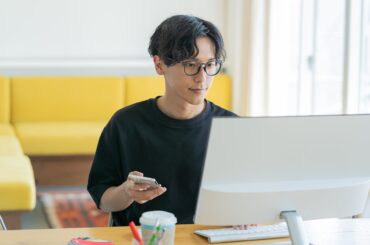 オルカンに月1万円からスタート「資産が5000万円になったら引き出す予定」24歳の運用成績 - All About（オールアバウト）