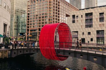 ビールよりスイミング、ロンドン金融街で野外水泳スポットの人気上昇 - Bloomberg