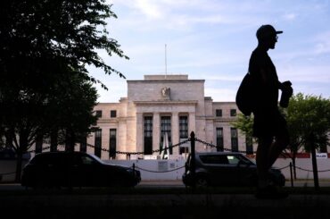 大幅利下げ「条件付き」で支持、ＦＲＢ議長候補と目されるサマリン氏 - Bloomberg