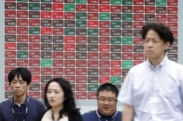 【日本市況】株大幅安、過熱感懸念でソフトバンクＧ下落－金利が上昇 - Bloomberg