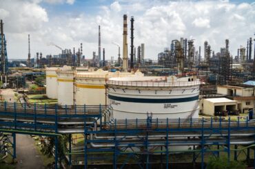 インドの精製業者、ロシア産原油の購入削減へ－米関税引き上げを控え - Bloomberg