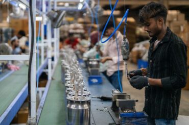 トランプ関税にインド輸出業者が悲鳴、政府支援の早急な実施を訴え - Bloomberg