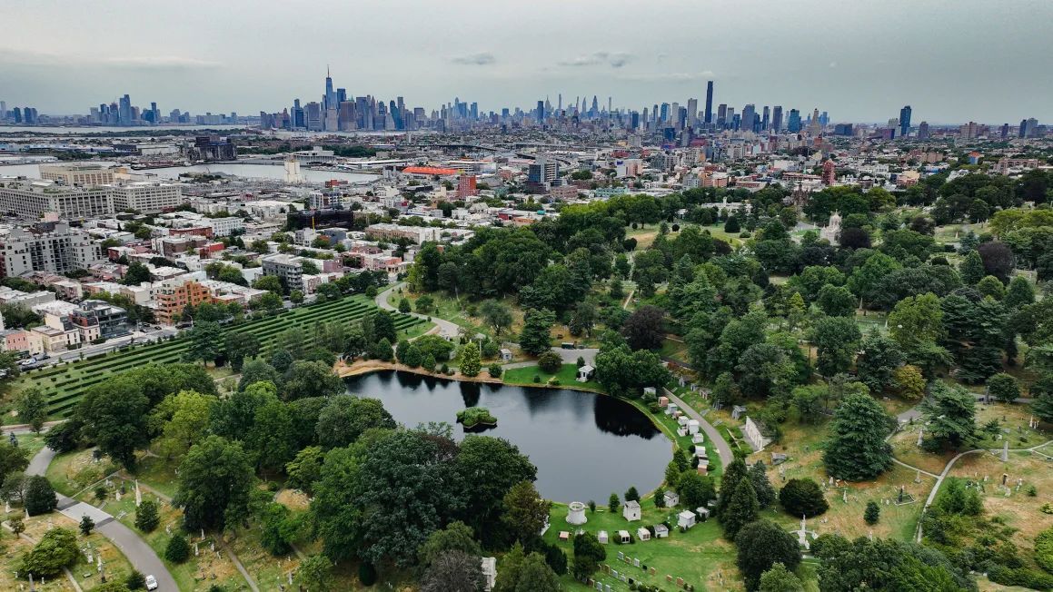 ニューヨーク・ブルックリン区のグリーンウッド墓地/CNN