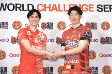健闘を誓った高橋藍（左）と石川祐希（カメラ・宮崎　亮太）
