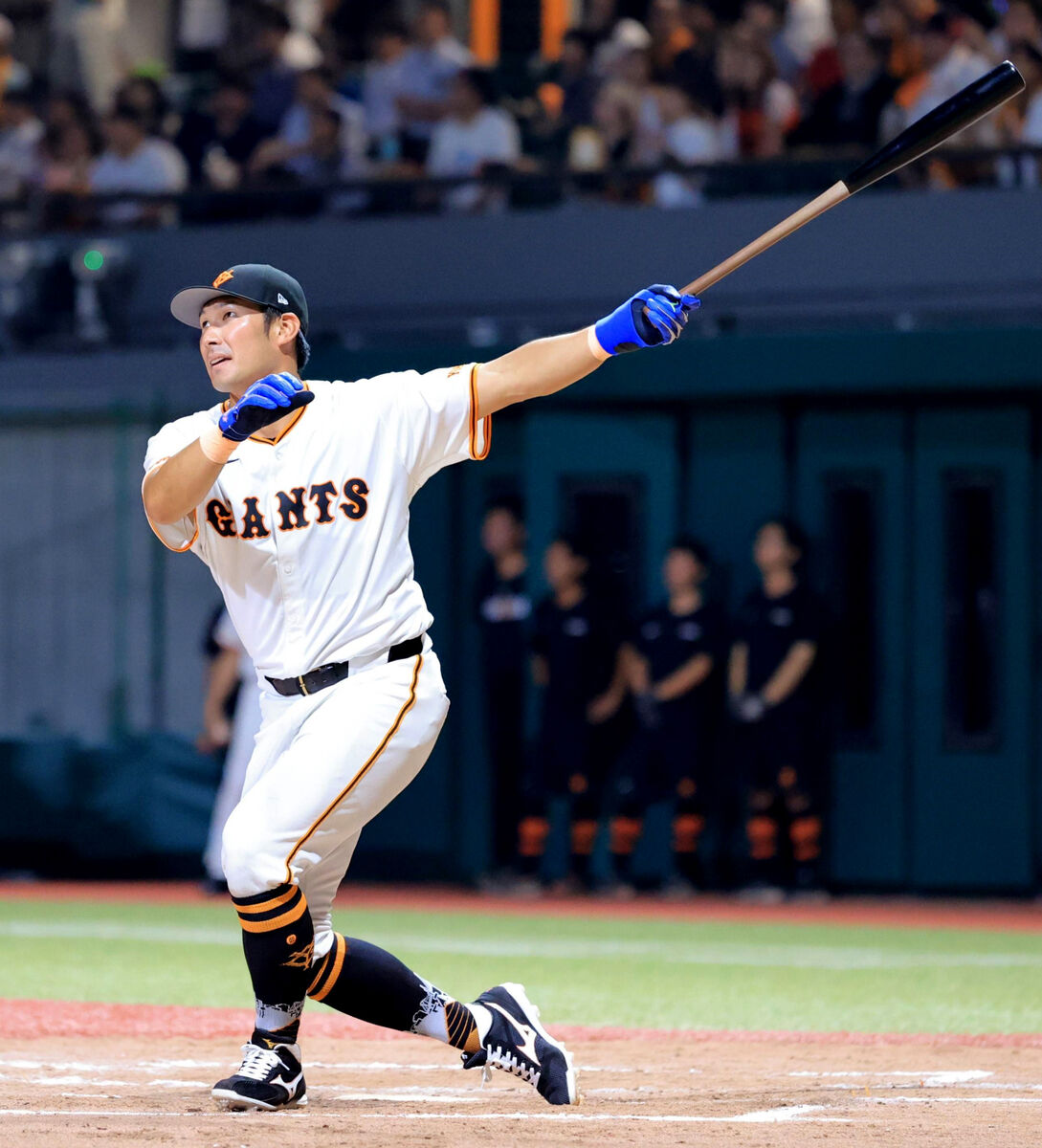 【巨人】大田泰示氏がGの背番号55で躍動 二塁打にスライディングキャッチ – スポーツ報知 バッティングチャレンジで左越え弾を放つ大田泰示