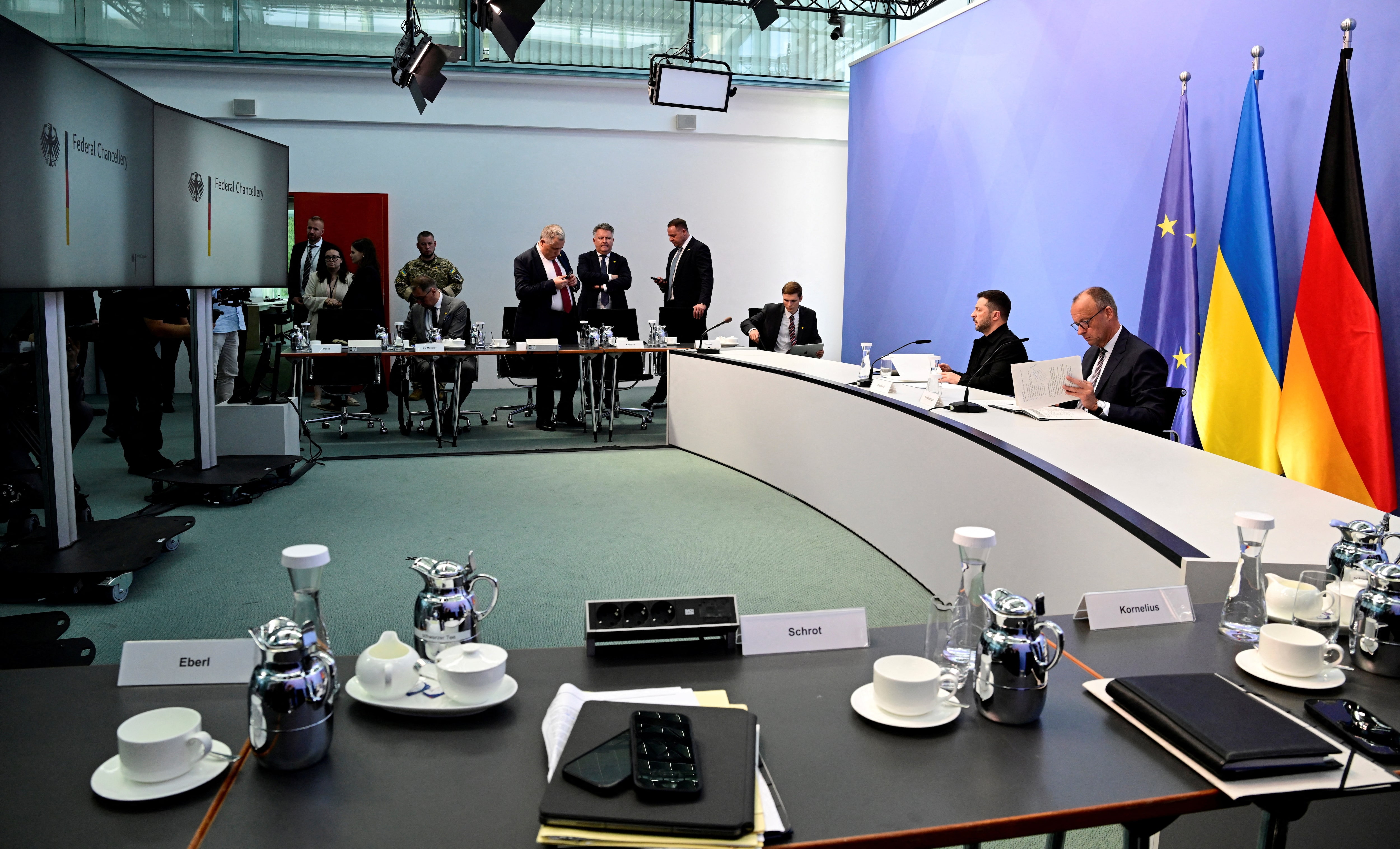 欧州首脳、停戦交渉にウクライナ関与呼びかけ　トランプ氏3者会談に前向き