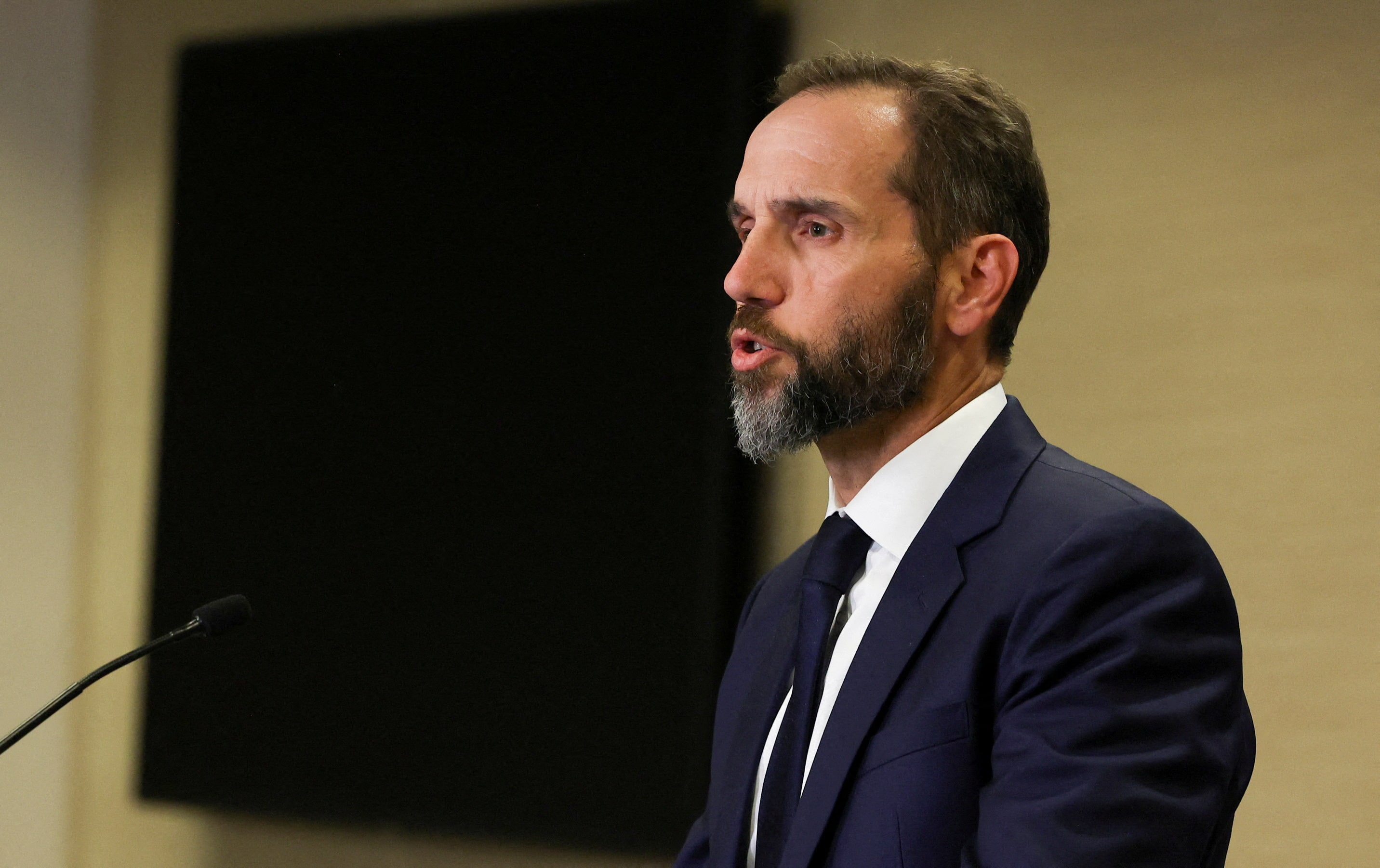 トランプ氏巡る疑惑捜査の前特別検察官を調査、共和議員の要請で