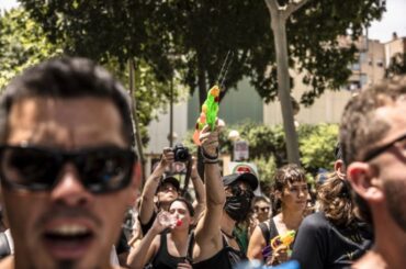 「あなたたちは来なくていい」、３６５日押し寄せる観光客に欧州の住民は辟易(1/2) - CNN.co.jp