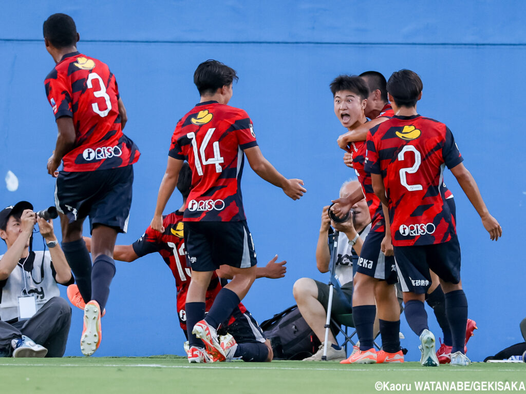 鹿島ユースがクラセンU-18初優勝!!今大会快進撃の仙台ユースに3発快勝 - encourage-s.jp