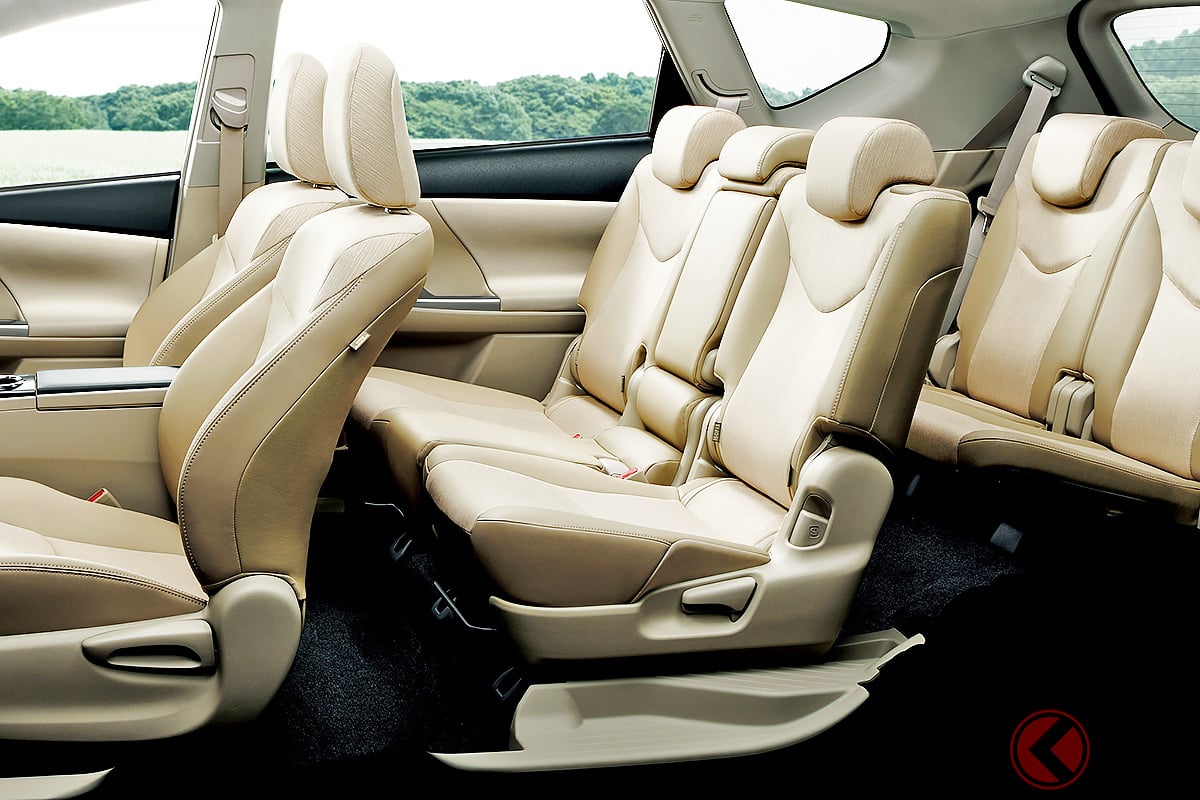 トヨタの「"7人乗り"プリウス」!? めちゃ広い3列シート空間×全長4.6m級で「ちょうどイイサイズ」! "リッター31km"の超低燃費ミニバン「アルファ」復活に期待大! – くるまのニュース スゴい「“7人乗り”プリウス」復活に期待大!