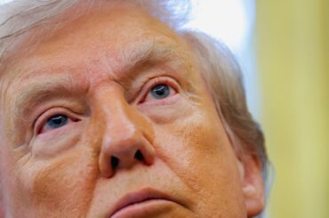 コラム：トランプ関税違法判断に市場反応薄、不確実性は一層強まる恐れ | ロイター