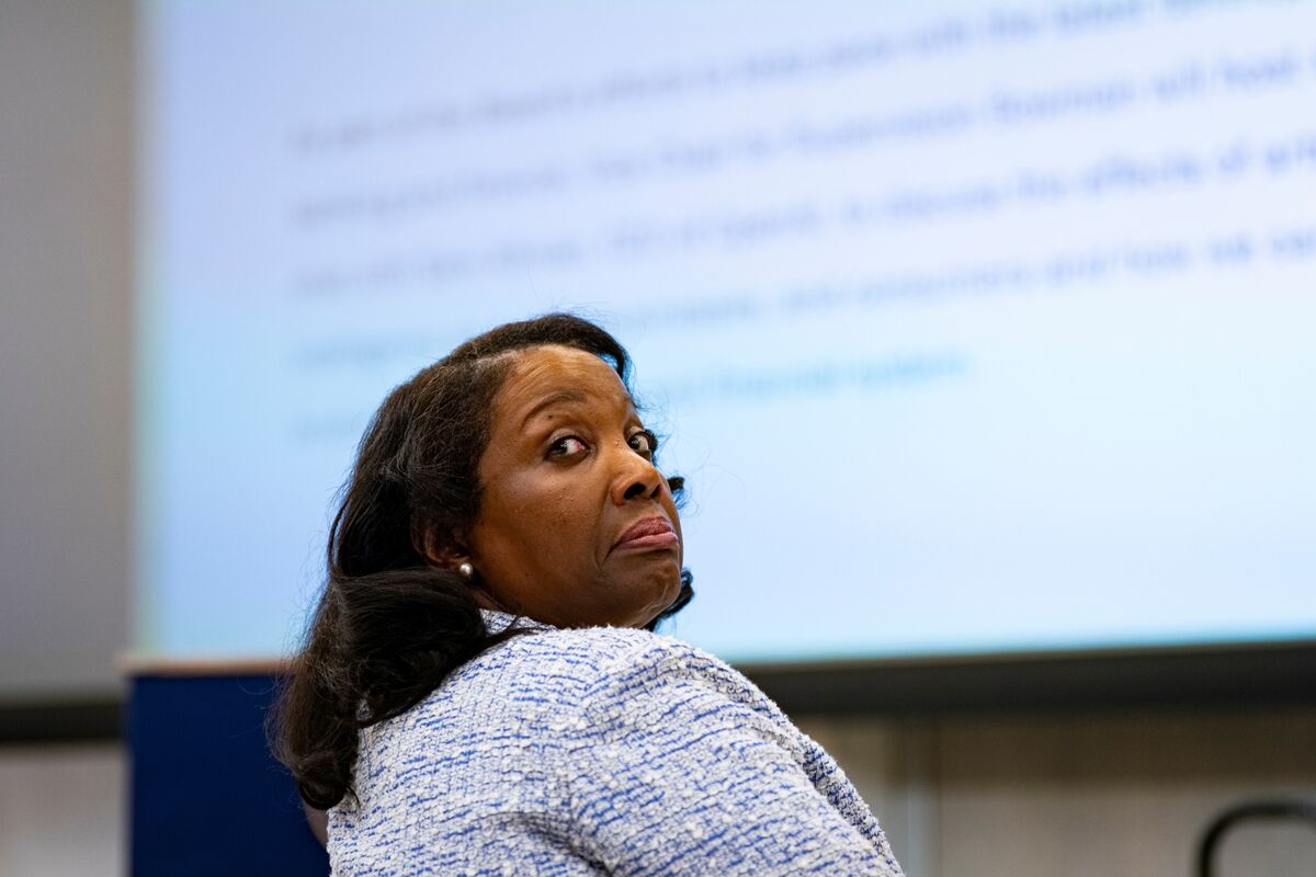 クックFRB理事、米司法省が刑事捜査を開始-住宅ローン巡り – Bloomberg クックFRB理事、米司法省が刑事捜査を開始-住宅ローン巡り - Bloomberg