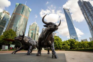 【米国市況】株安・国債高、雇用統計で利下げ観測強まるも先行き憂慮 - Bloomberg