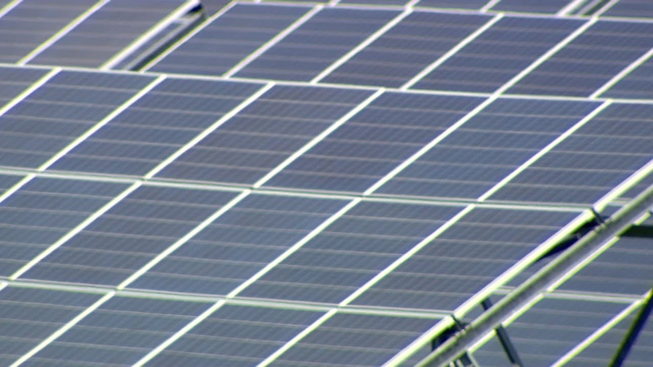 【釧路湿原メガソーラー問題】新展開!釧路市議会で条例案が可決“設置を許可制に”…市民からは「賛成」や「遅い」の声…専門家からは地方自治体での規制に限界の指摘も「法律で取り締まりを」 【釧路湿原メガソーラー問題】新展開!釧路市議会で条例案が可決“設置を許可制に”…市民からは「賛成」や「遅い」の声…専門家からは地方自治体での規制に限界の指摘も「法律で取り締まりを」