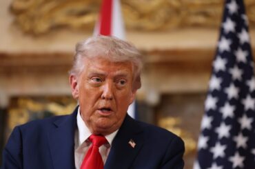 トランプ氏、プーチン氏には「本当に失望した」－米英首脳共同会見 - Bloomberg