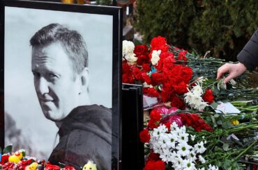 ナワリヌイ氏死因は「毒殺と判明」と妻、検体を海外機関で検査 | ロイター