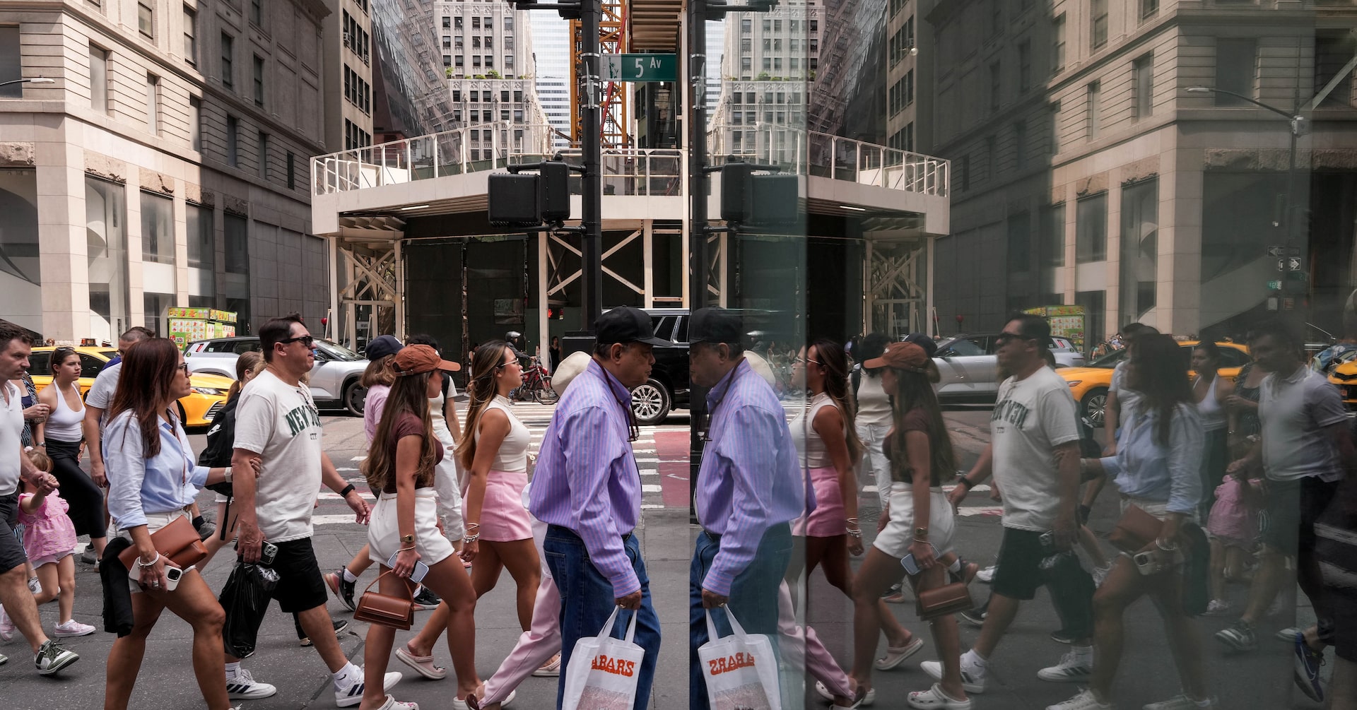 コラム:トランプ関税、近づく消費者への転嫁時期 米経済にどう影響 | ロイター コラム:トランプ関税、近づく消費者への転嫁時期 米経済にどう影響 | ロイター