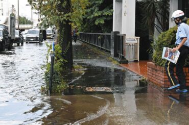 東京南部浸水「店舗復旧まで2カ月くらいかな…」各地の被害は 氾濫した川では東京都が治水対策をいま整備中で - 東京新聞デジタル
