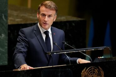 【コラム】｢切り札｣失ったマクロン氏、もはやなすすべなし－ローラン - Bloomberg