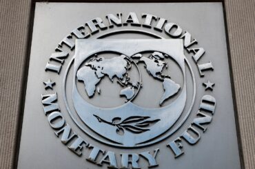 ＩＭＦ、世界市場の「無秩序な調整」警告 | ロイター