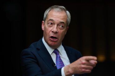 ロシア機「撃墜を」と英右派ポピュリスト党首－NATO空域侵犯なら - Bloomberg