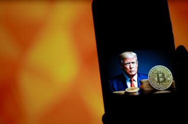 ビットコイン暴落にSNSで「トランプ一族のインサイダー疑惑」が拡散、撤退を検討する投資家も、相場はどう動く？(1/3) | JBpress (ジェイビープレス)