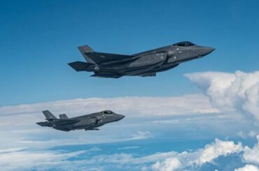 見掛け倒しだったロシアの最新戦闘機、実戦使用に堪えず恫喝目的だけ ステルス性能にも自信なく、レーダー探知圏外から滑空弾攻撃繰り返す(1/5) | JBpress (ジェイビープレス)