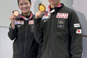 中国杯で優勝した佐藤駿（右）と銅メダルの渡辺倫果（カメラ・大谷　翔太）