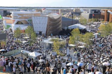 残暑の中、駆け込み需要でにぎわう 大阪・関西万博、閉幕まで残りわずか|社会 - 神戸新聞